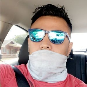 Meet your Posher, Luis